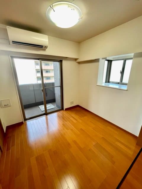 Room image 13