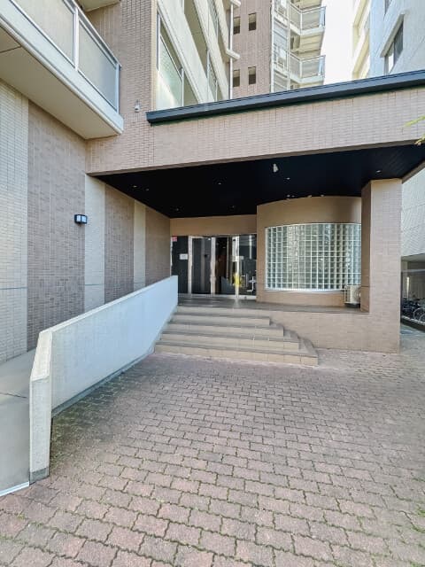 Room image 10