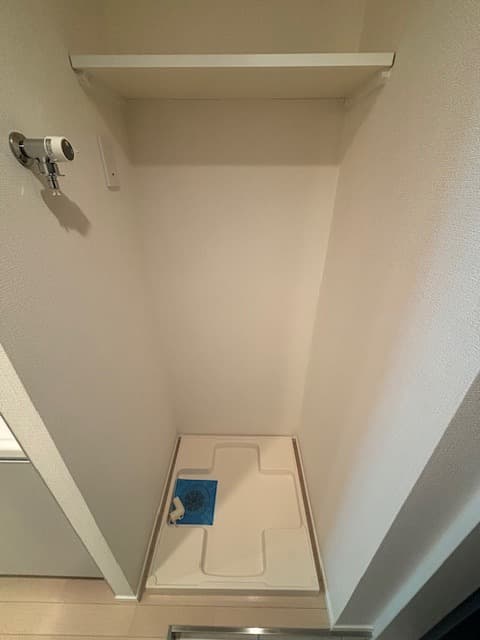 Room image 9