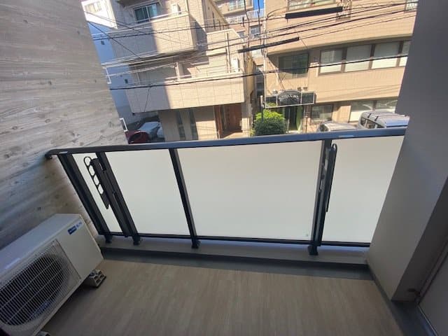 Room image 9