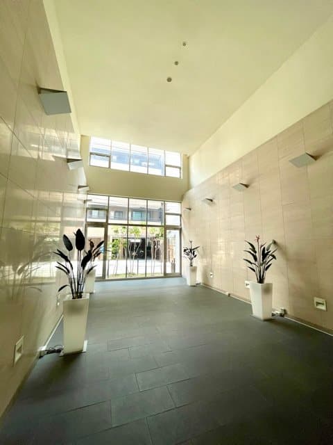 Room image 10