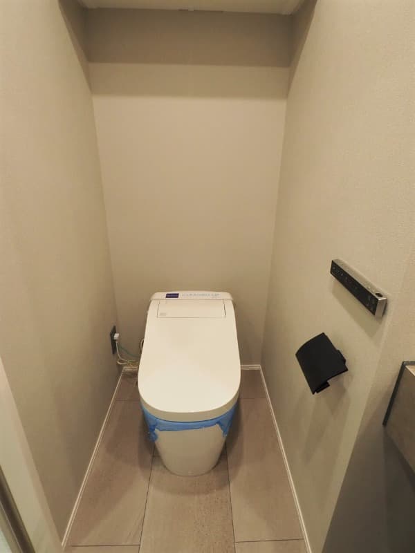 Room image 8