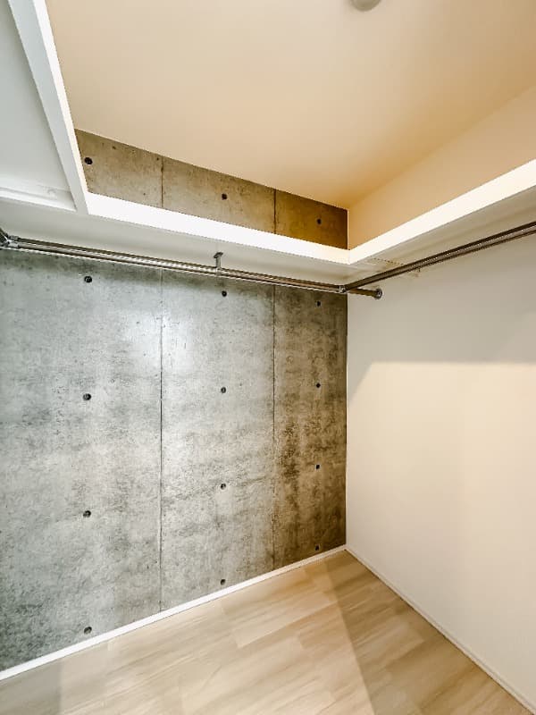Room image 15