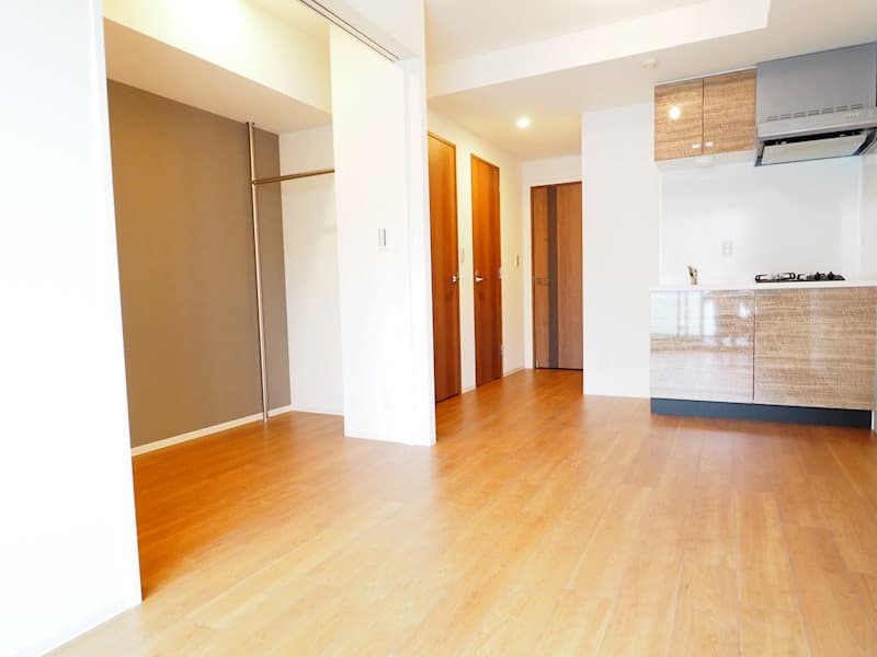 Room image 11