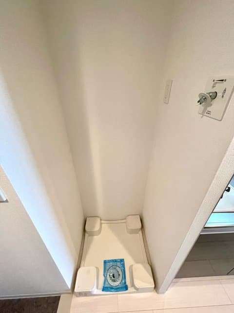 Room image 10