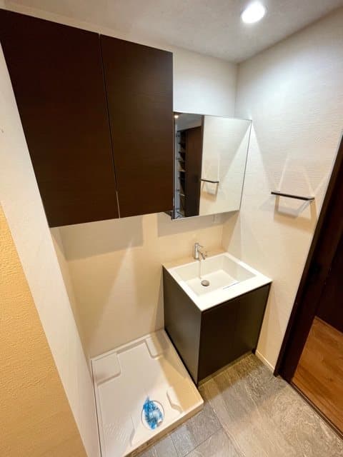 Room image 9