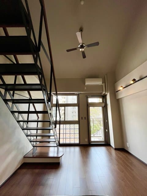 Room image 12