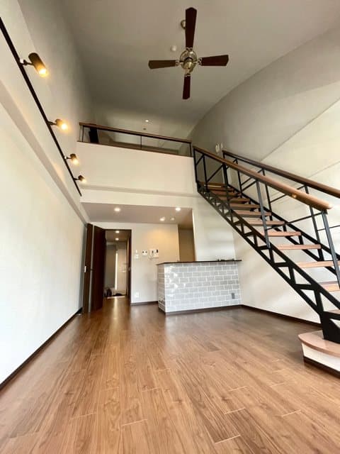 Room image 13