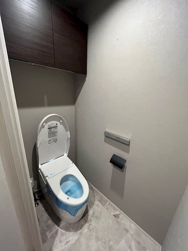 Room image 9