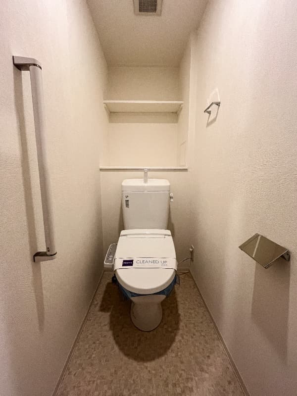 Room image 10