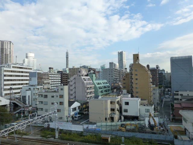 Room image 8