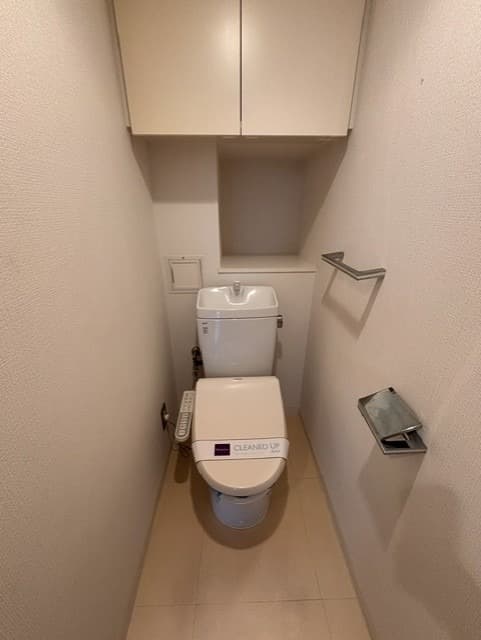 Room image 9