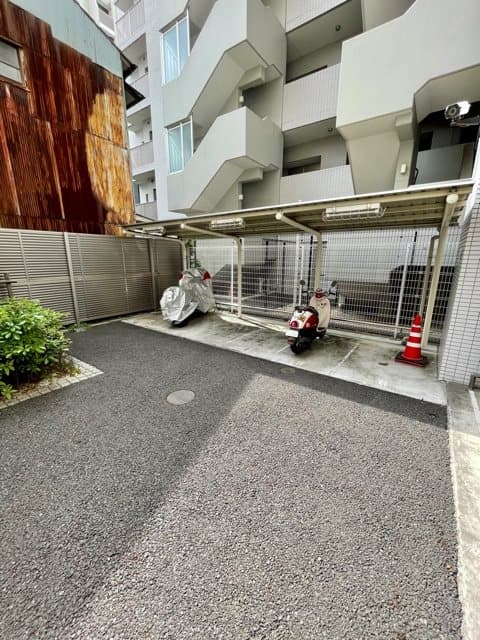 Room image 14
