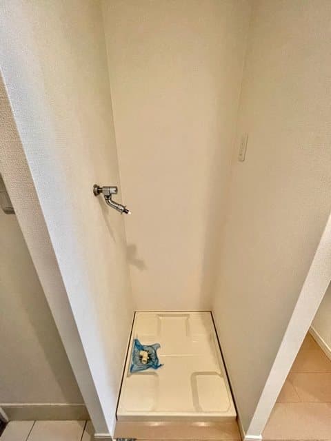 Room image 8