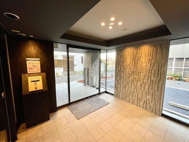 Room image 13