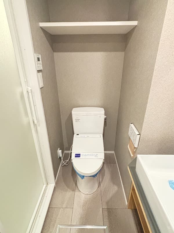 Room image 8