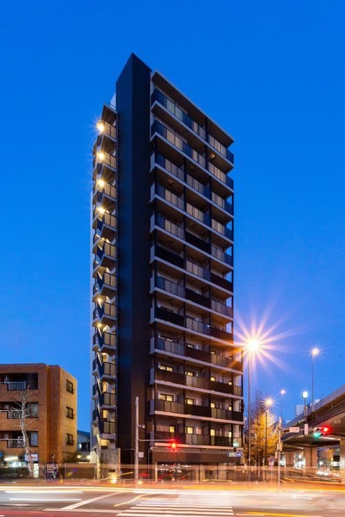 Main exterior of Residia Sasazuka III