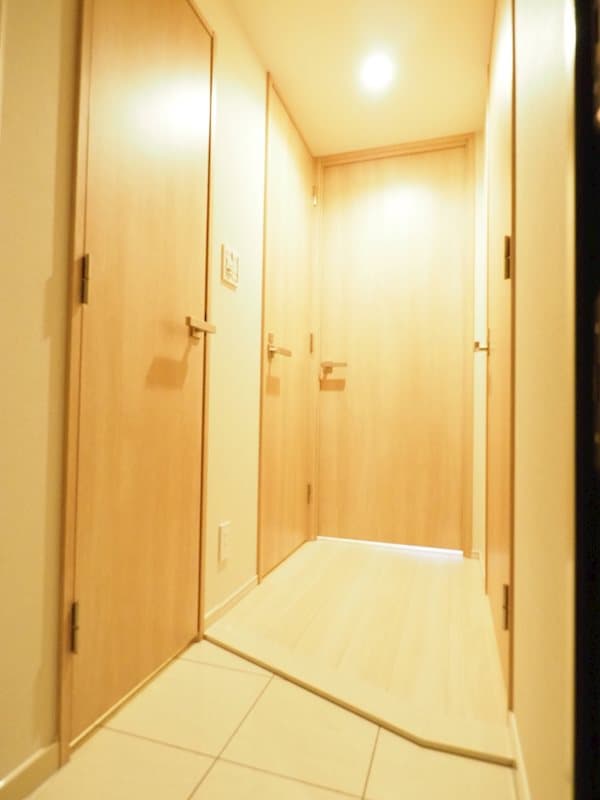 Room image 8