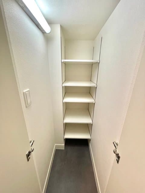 Room image 11