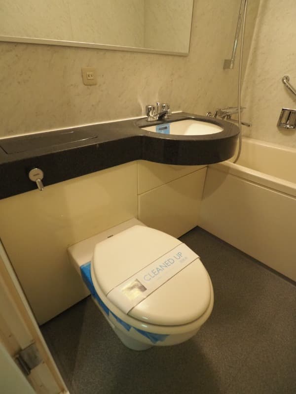 Room image 8