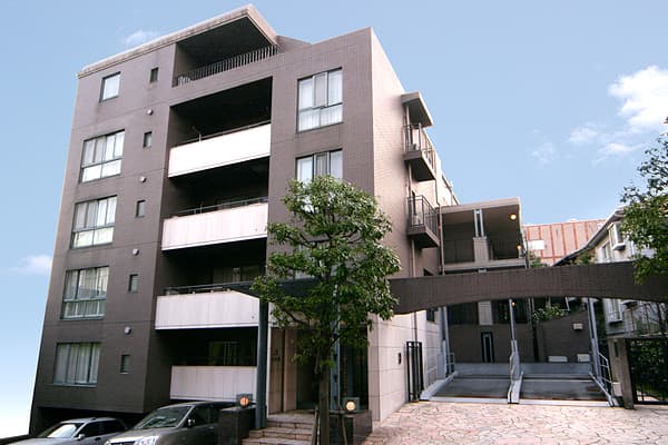 Main interior of Residia Kamimeguro