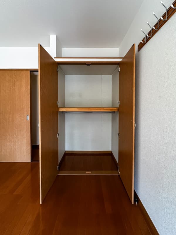 Room image 12