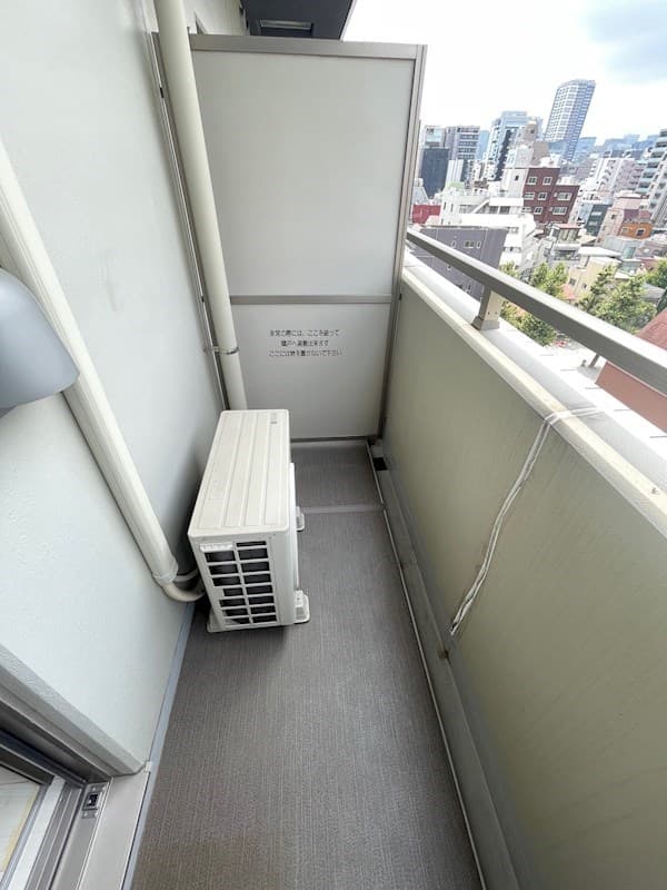 Room image 9