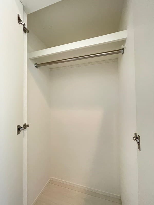 Room image 12
