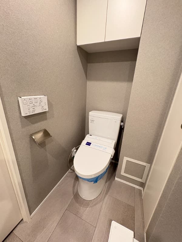 Room image 9
