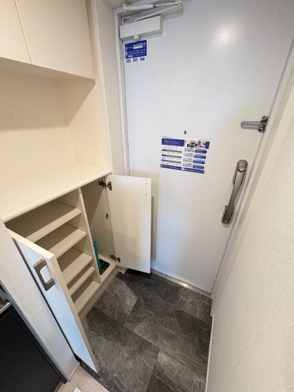 Room image 10