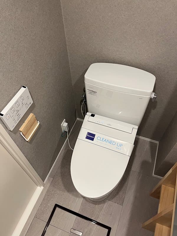 Room image 8