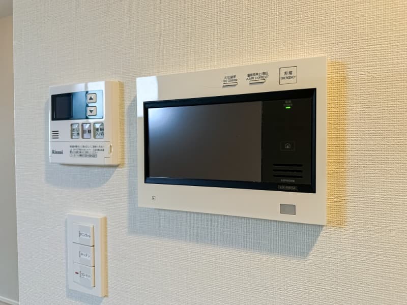Room image 15