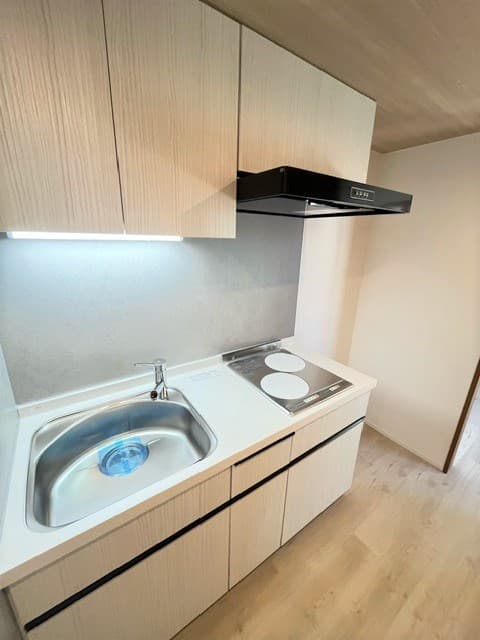 Room image 12