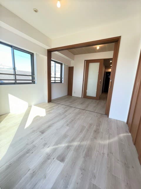 Room image 14