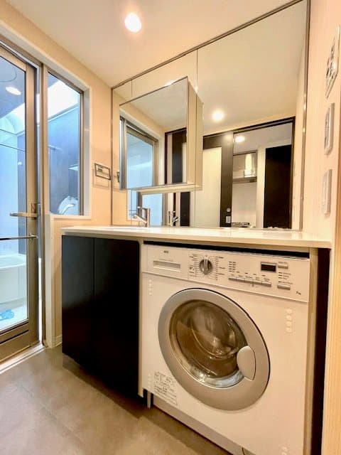 Room image 11