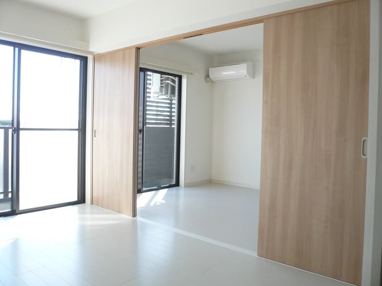 Room image 9