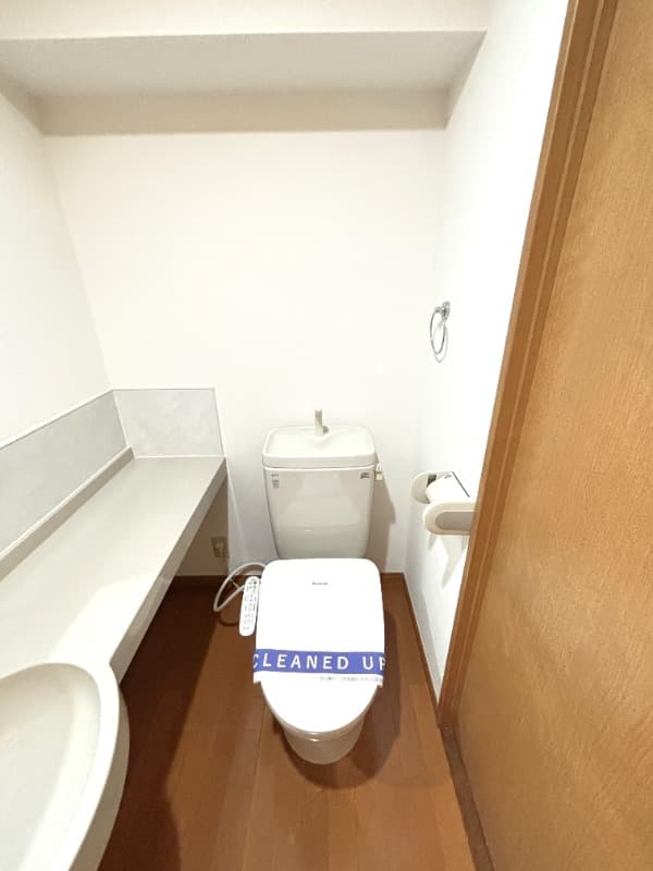 Room image 10