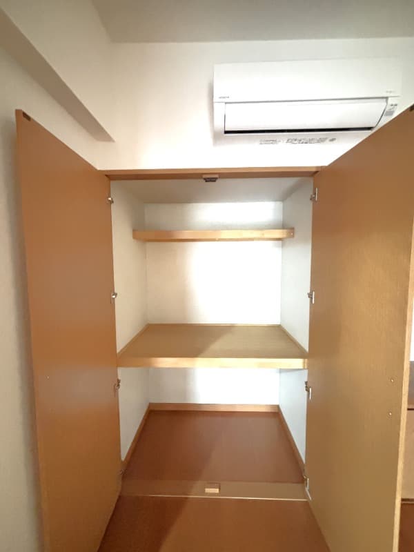 Room image 13