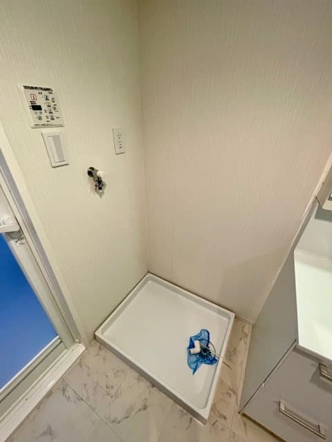 Room image 13