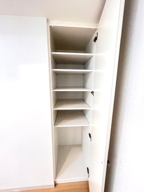 Room image 11