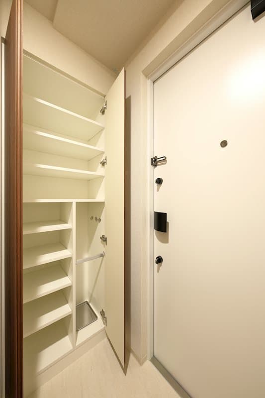 Room image 12