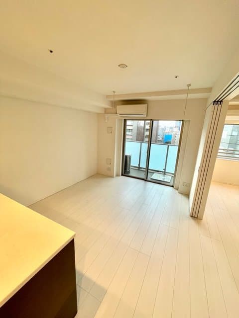 Room image 14