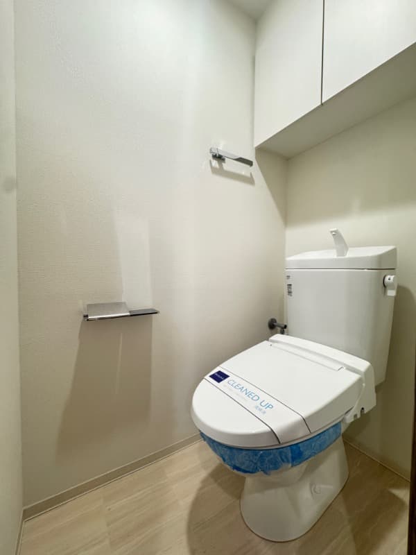 Room image 10