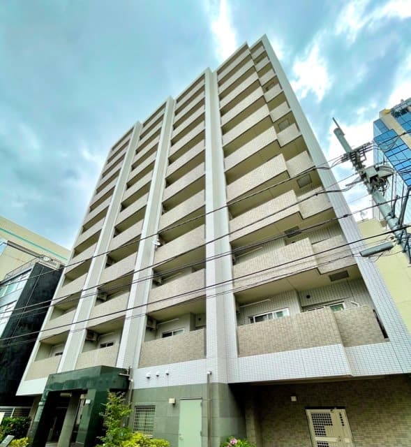 Main exterior of Residia Akihabara