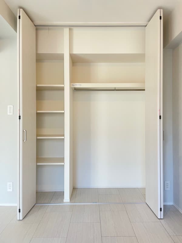 Room image 12