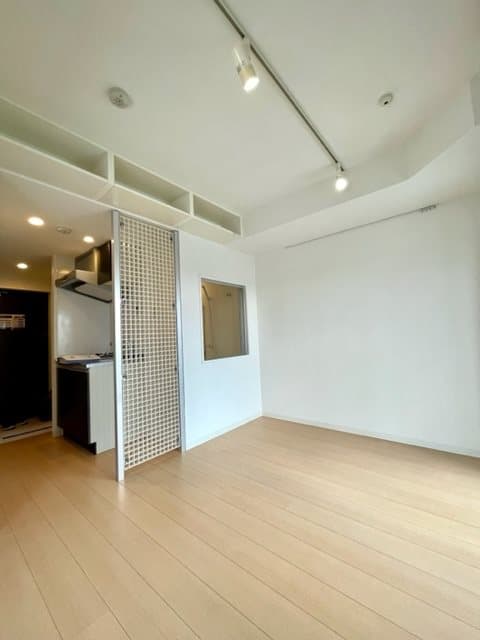 Room image 13