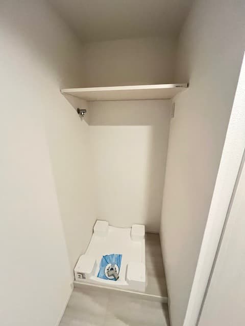 Room image 12