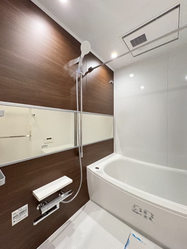 Room image 9