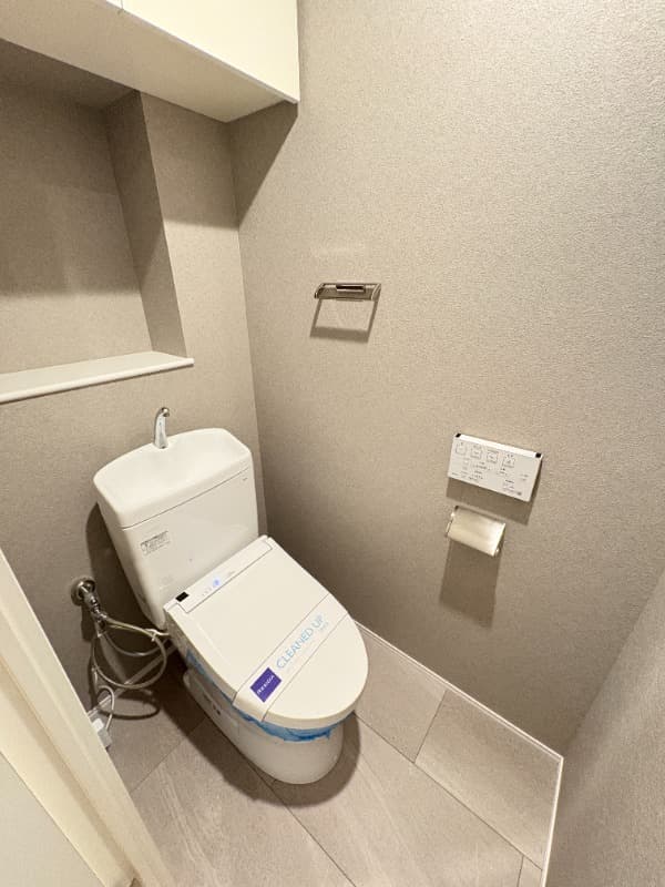 Room image 11