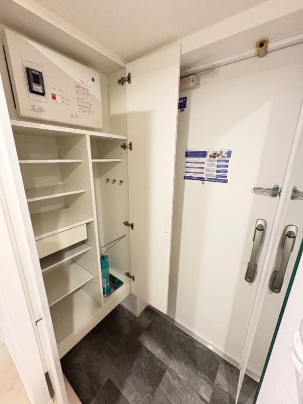 Room image 13